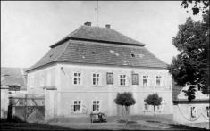 Dům č.p. 13&nbsp;v roce 1932